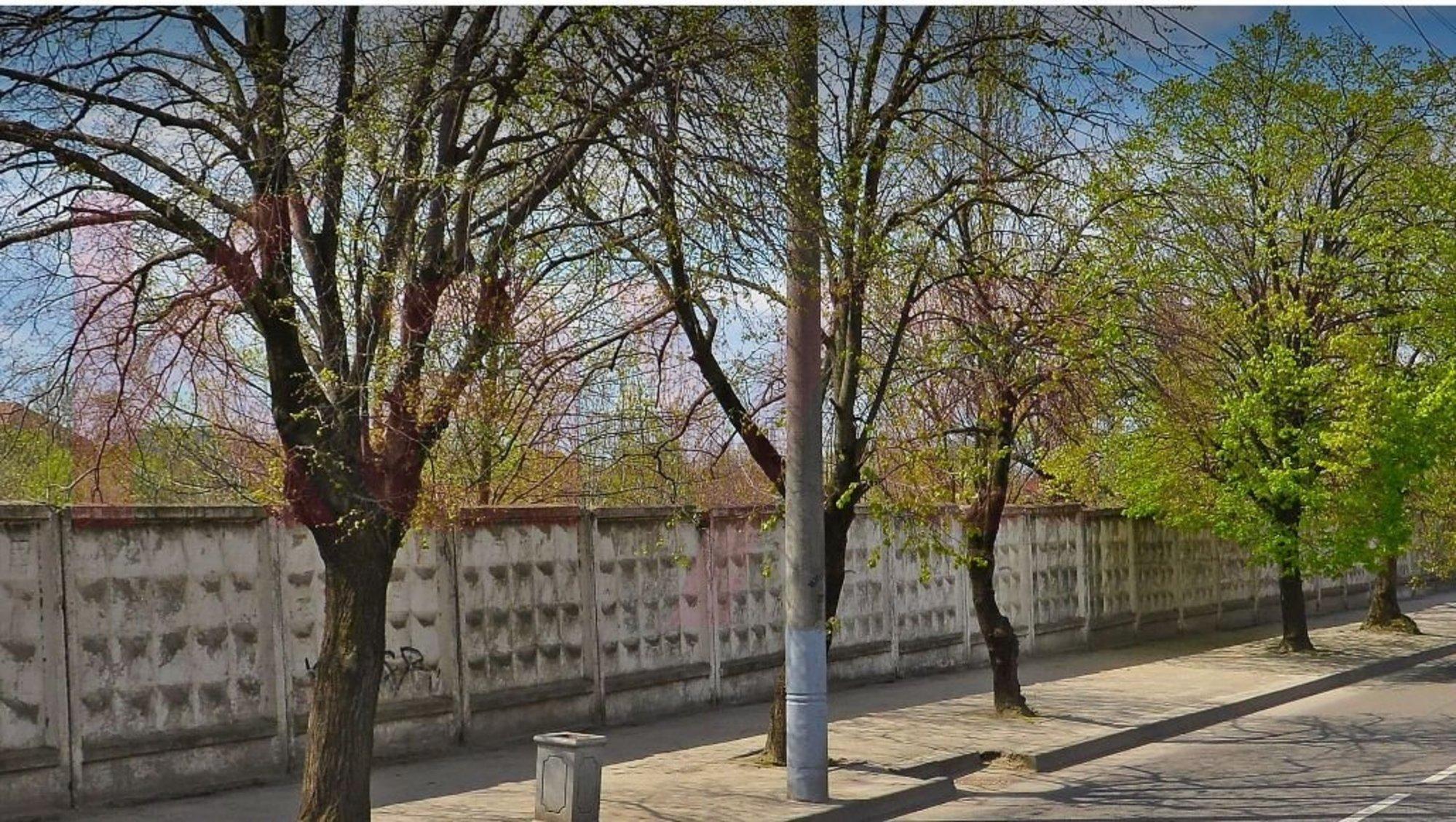 Купить землю, земельный участок за 300 000 000 рублей на им. Дежнёва ул.