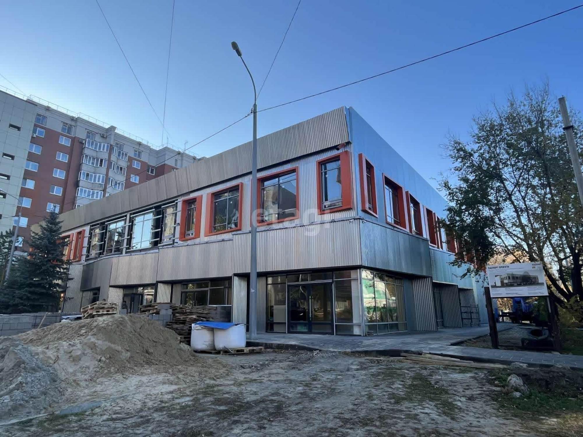 Купить торговое помещение за 27 320 000 рублей на Олимпийская 9/1
