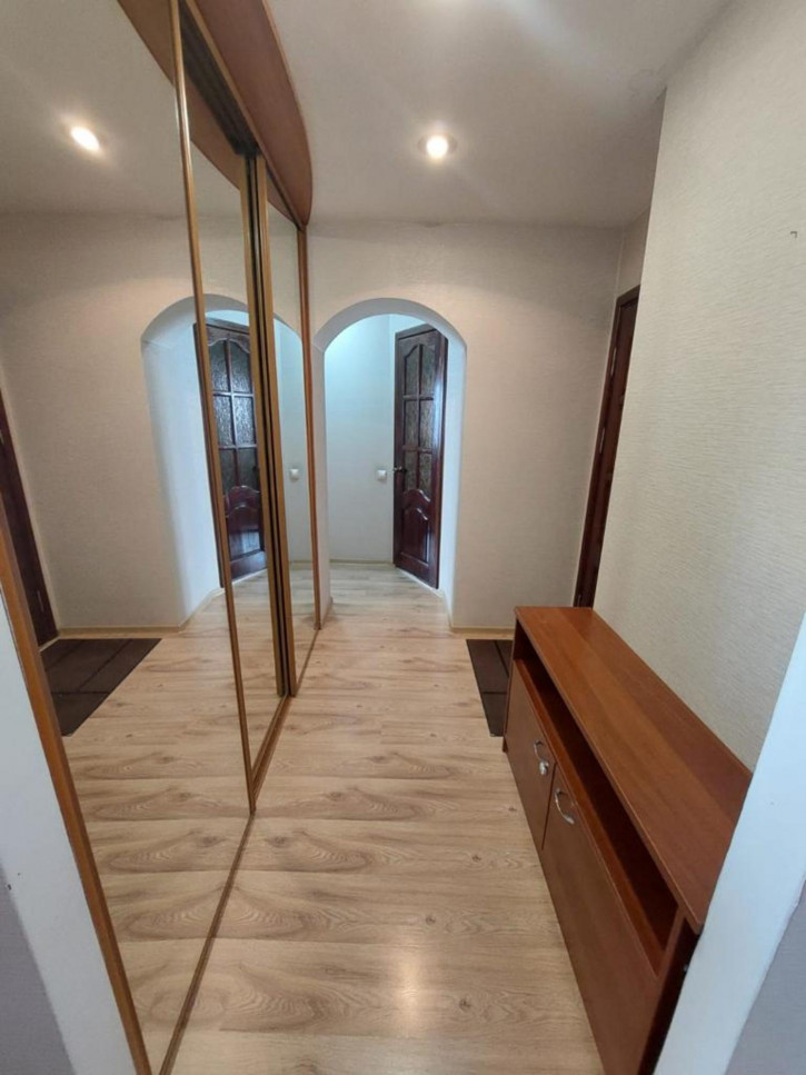 2-комн квартира Достоевского ул, 137