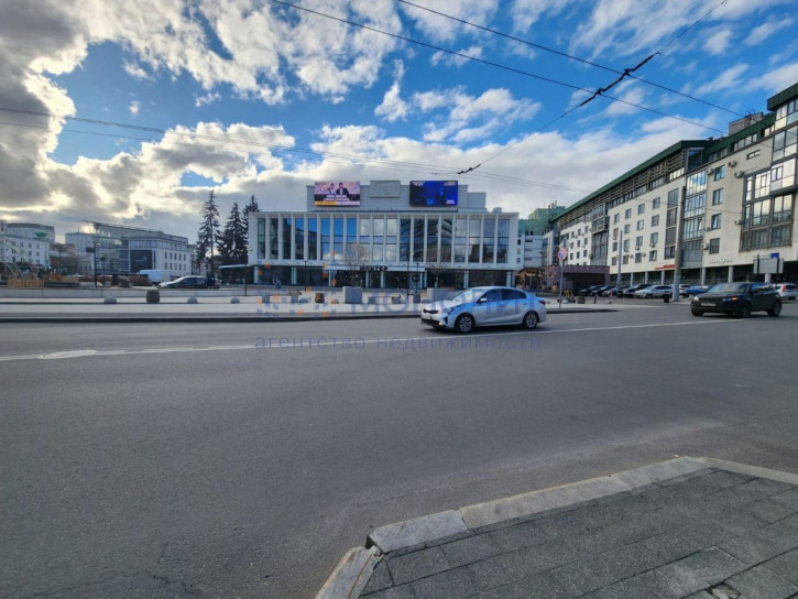 3-комн квартира Варварская ул, 7