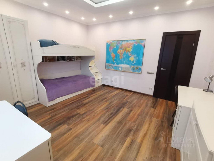 3-комн квартира бульвар Архитекторов, 10