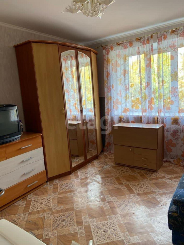 Комната Олимпийская, 15