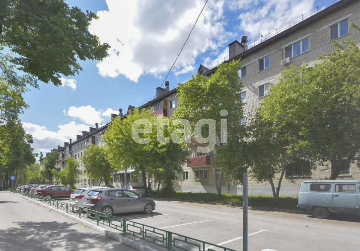 4-комн квартира Геологоразведчиков пр, 22