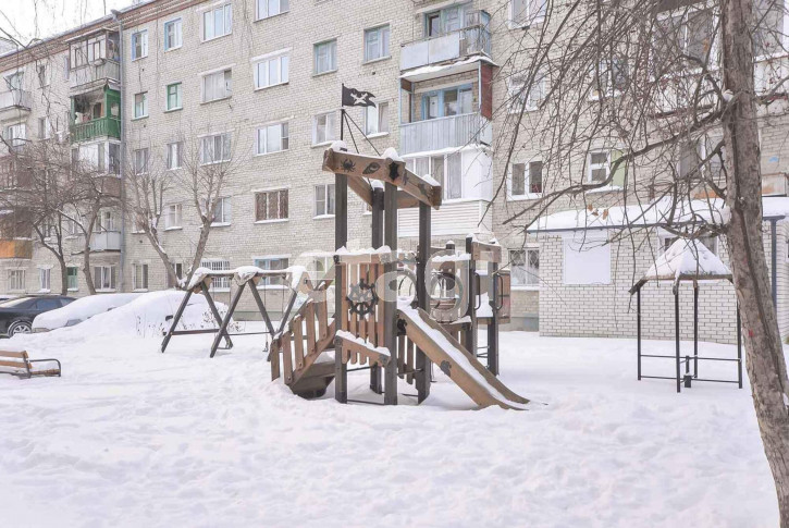 4-комн квартира Геологоразведчиков пр, 22