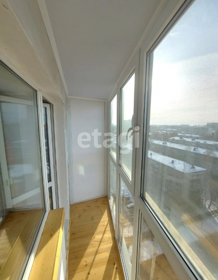 2-комн квартира Республики, 92