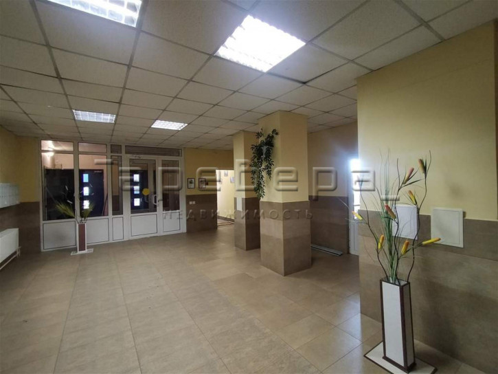 3-комн квартира Капитанская, 10