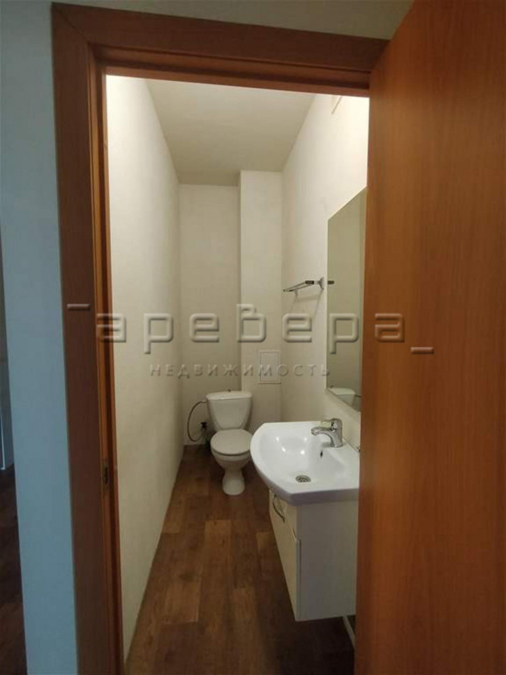 3-комн квартира Капитанская, 10