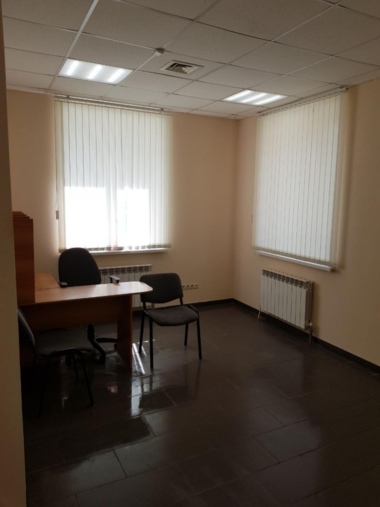 Сдать офис, помещение под офис за 14 300 рублей на ул им Осипова В.И., 1