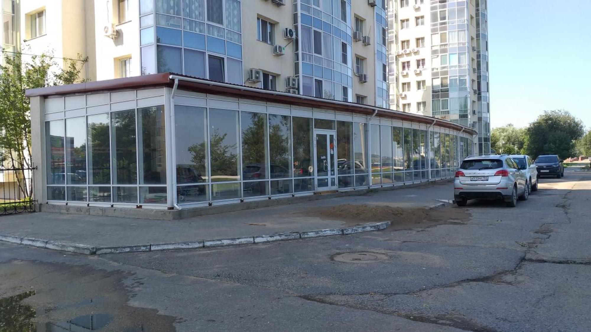 Сдать торговое помещение за 275 500 рублей на наб им генерал-лейтенанта Рудченко М.М., 7