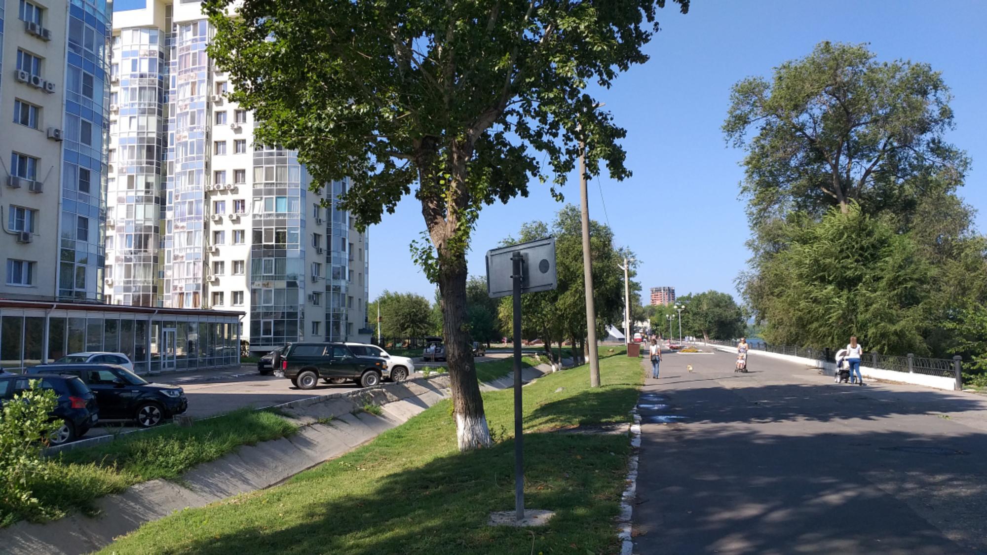 Сдать торговое помещение за 275 500 рублей на наб им генерал-лейтенанта Рудченко М.М., 7