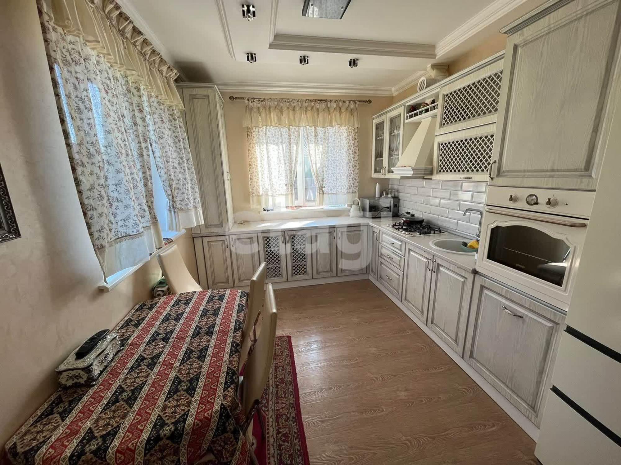 Купить дачу, дом, коттедж за 16 980 000 рублей на Поселковая, 26Б