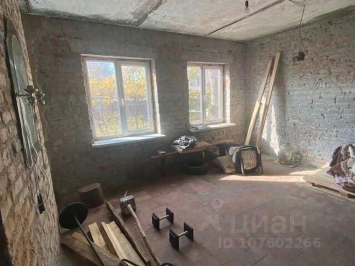Отдельное здание улица Металлургов, 19,  д. 19