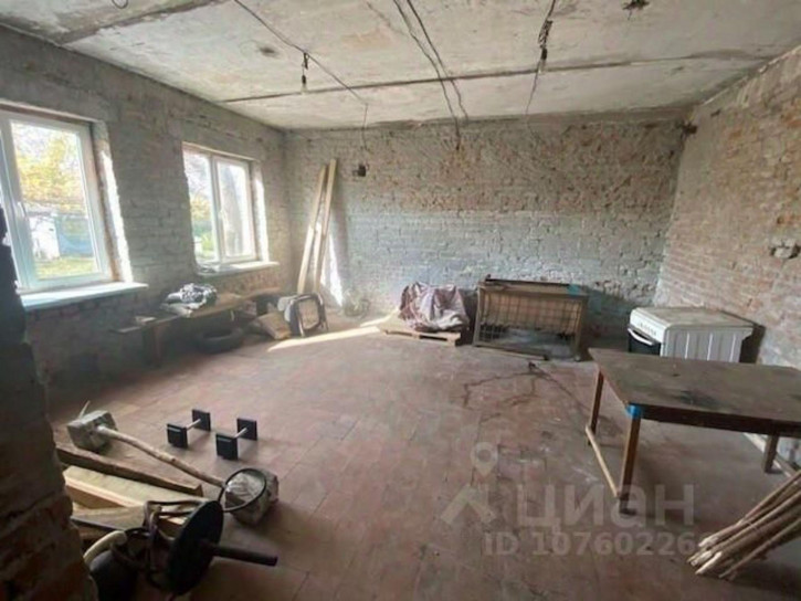 Отдельное здание улица Металлургов, 19,  д. 19