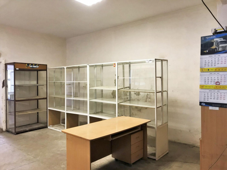 Торговое помещение Песчано-Уметский тракт, 42