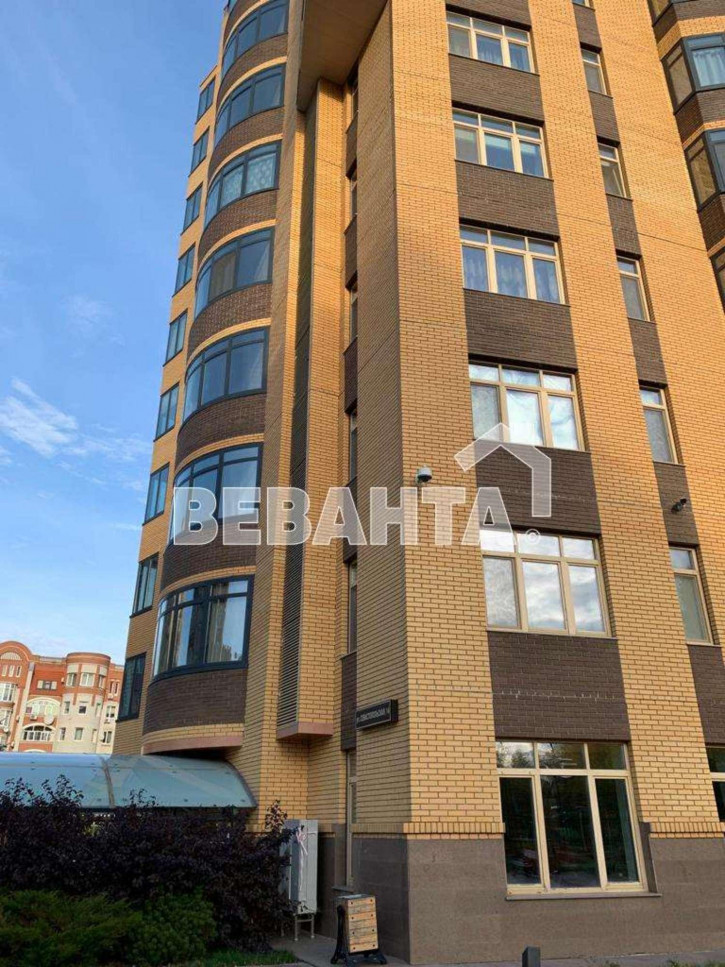 2-комн квартира Севастопольская,
          14