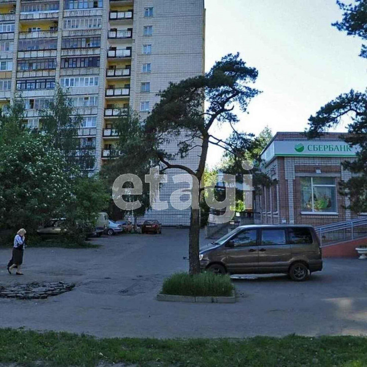 4-комн квартира Рабочий пр-т, 4