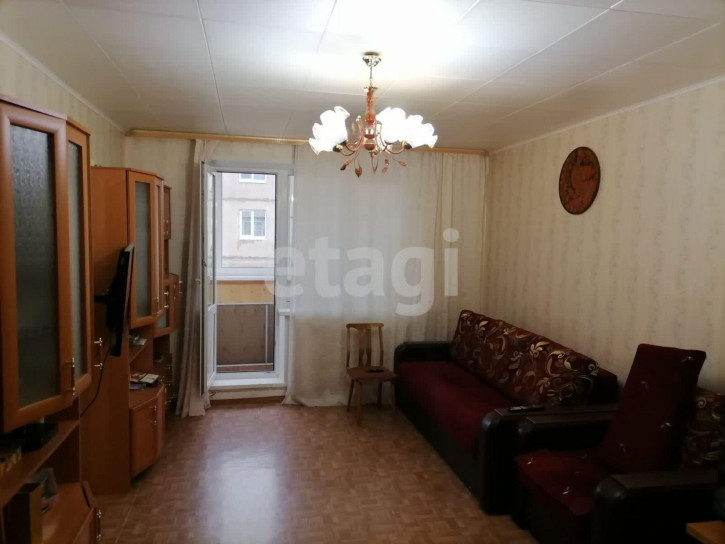 3-комн квартира Октябрьская, 6