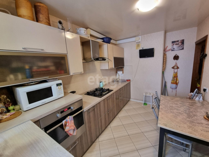 3-комн квартира Студенческий пр., 31