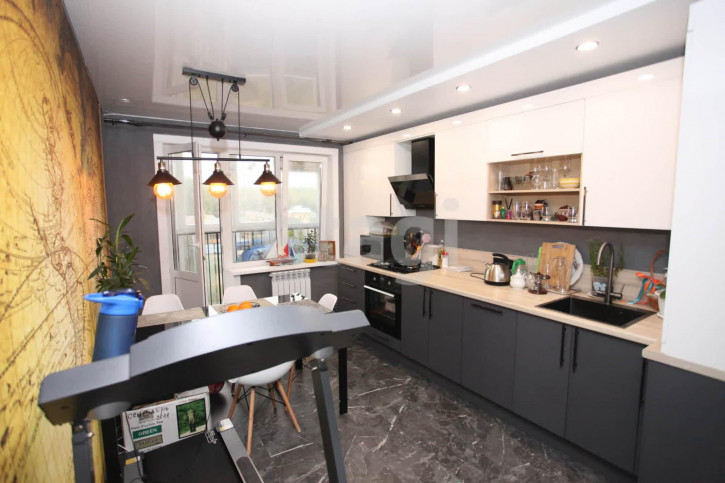 3-комн квартира Радиозаводская, 20