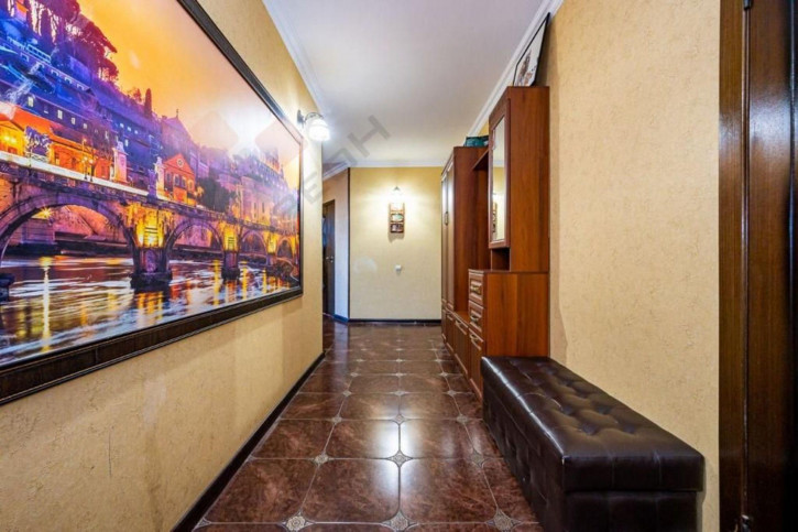 3-комн квартира Гаражный пер, 9