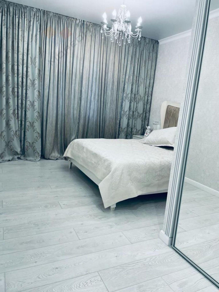 2-комн квартира Автолюбителей ул, 52/5