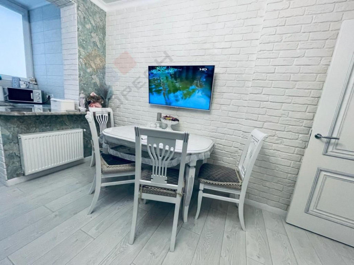 2-комн квартира Автолюбителей ул, 52/5