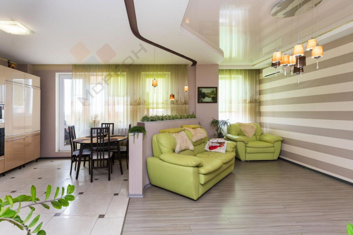 2-комн квартира Чекистов пр-кт, 39