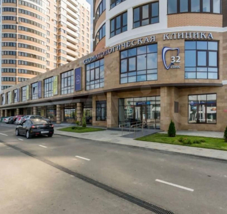 1-комн квартира Леонида Лаврова ул, 4