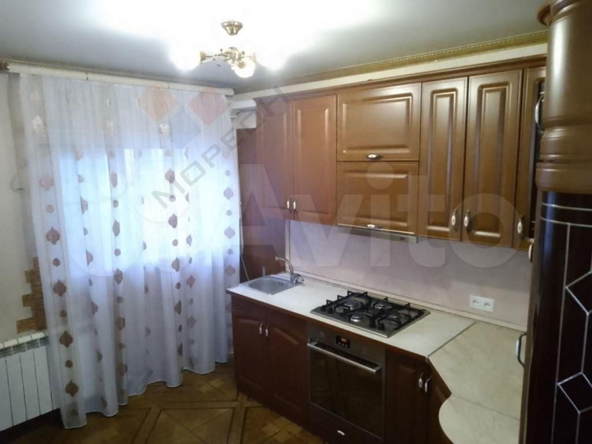 Купить дачу, дом, коттедж за 7 300 000 рублей на Володи Головатого ул, 213
