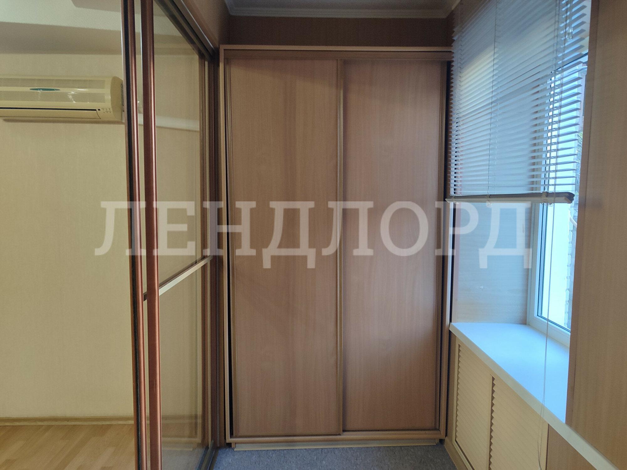 Купить квартиру за 8 000 000 рублей на улица Думенко, 6