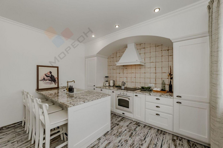 2-комн квартира Коммунаров ул, 270