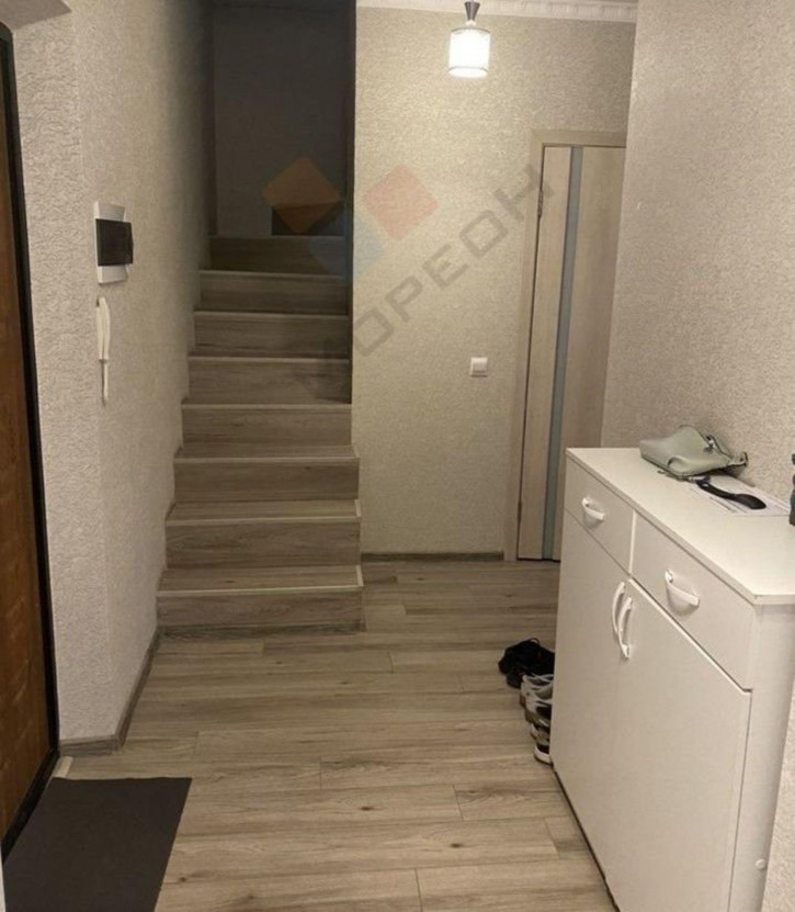 4-комн квартира Героев-Разведчиков ул, 48