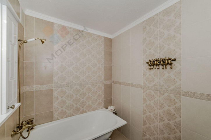 2-комн квартира 9-я Тихая ул, 19
