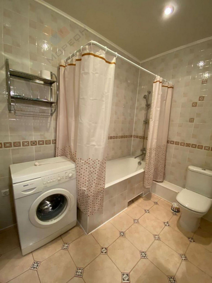 2-комн квартира Тургенева ул, 138/3