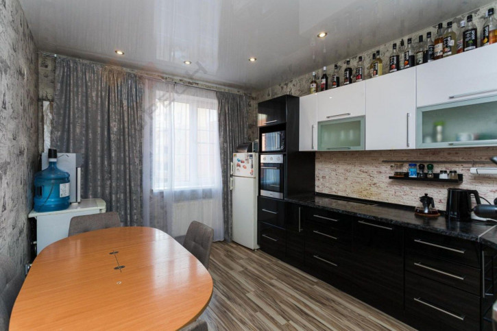 2-комн квартира Чайковского ул, 25