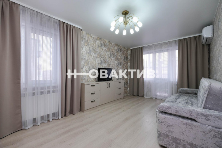 2-комн квартира Римского-Корсакова, 11