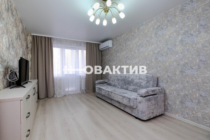 2-комн квартира Римского-Корсакова, 11