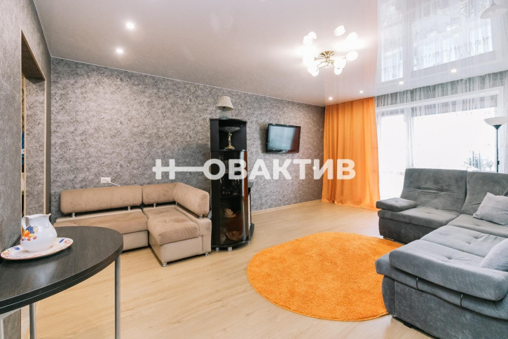 Студия Виктора Шевелёва, 28