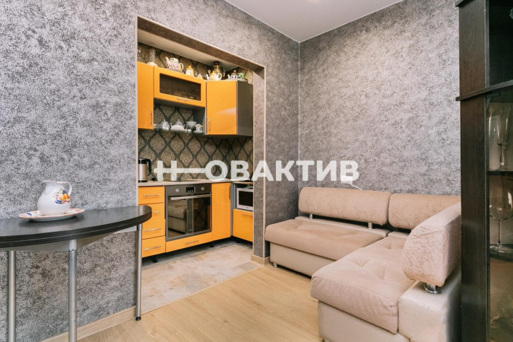 Студия Виктора Шевелёва, 28