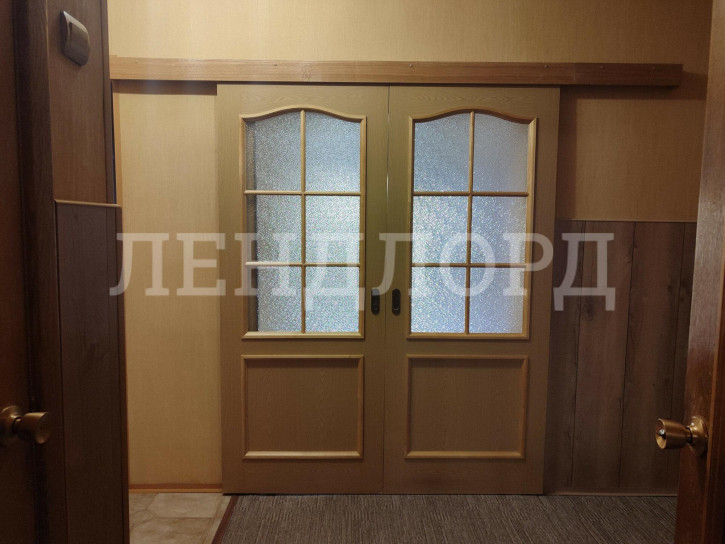 3-комн квартира улица Думенко, 6