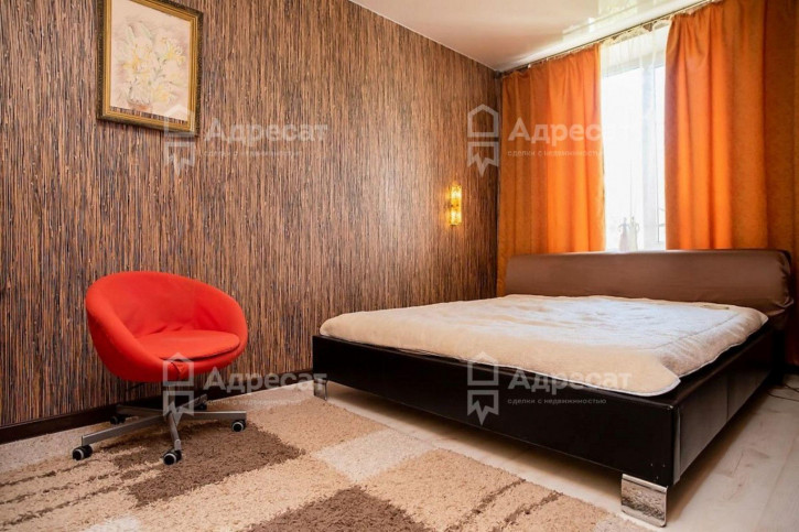 3-комн квартира ул. Петропавловская,  д.87
