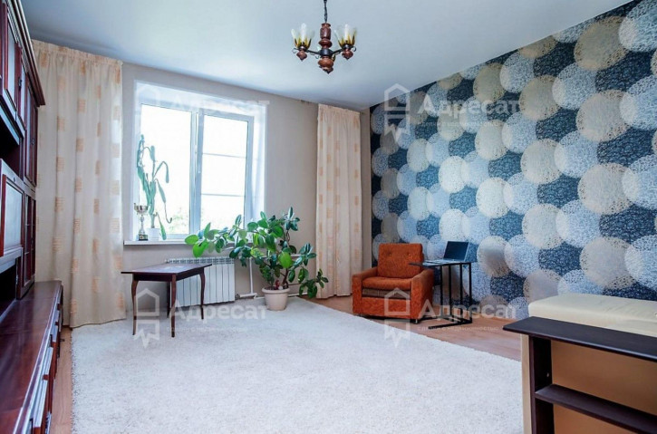 3-комн квартира ул. Петропавловская,  д.87