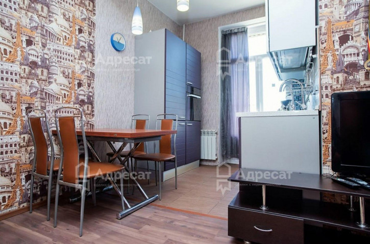 3-комн квартира ул. Петропавловская,  д.87