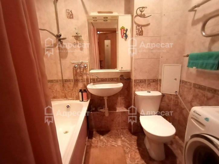3-комн квартира ул. Шекснинская,  д.26