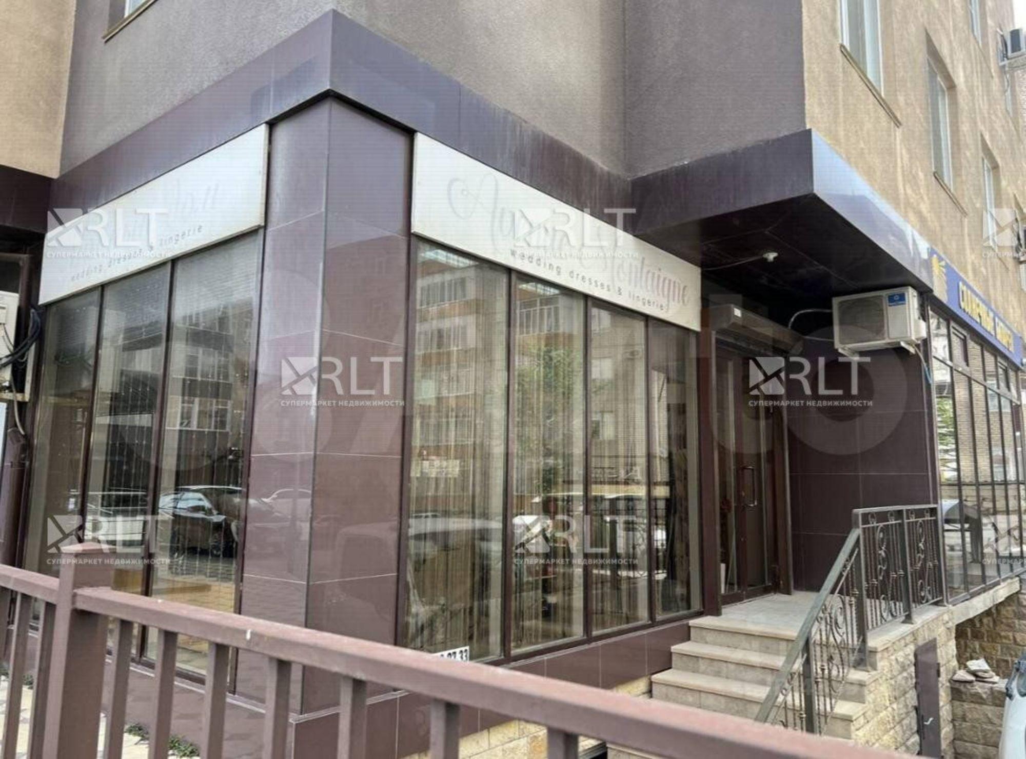Купить офис, помещение под офис за 7 300 000 рублей на улица Ирчи Казака, 35П
