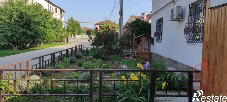 4-комн квартира Центральная улица, 5