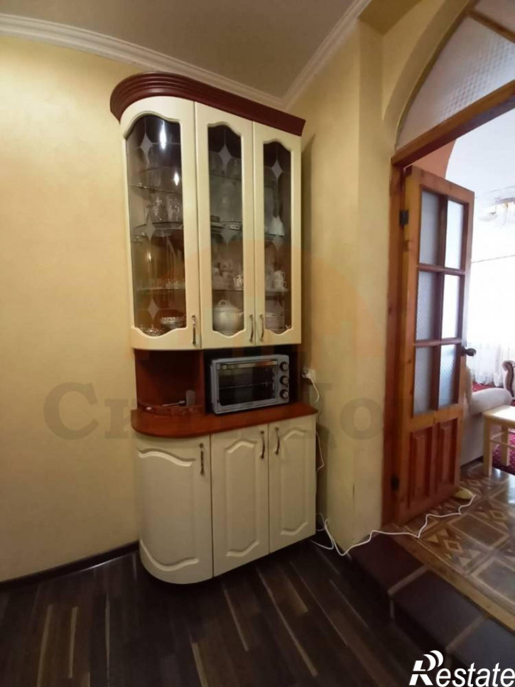 4-комн квартира Спортивная ул., 5
