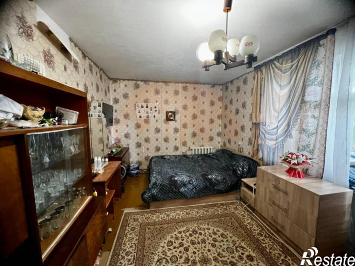 4-комн квартира Симферопольская ул., 25