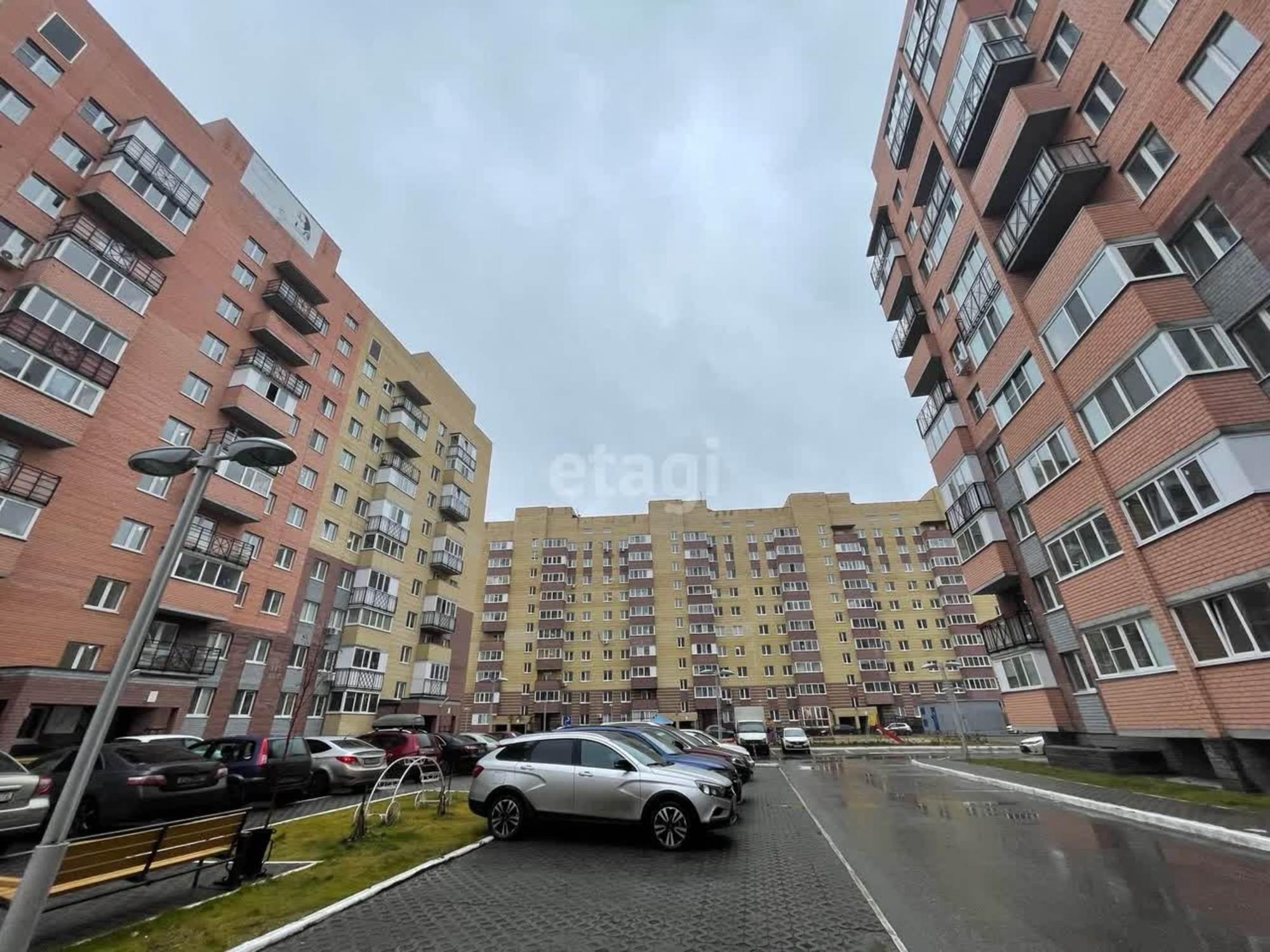 Купить квартиру за 5 000 000 рублей на Голышева, 2