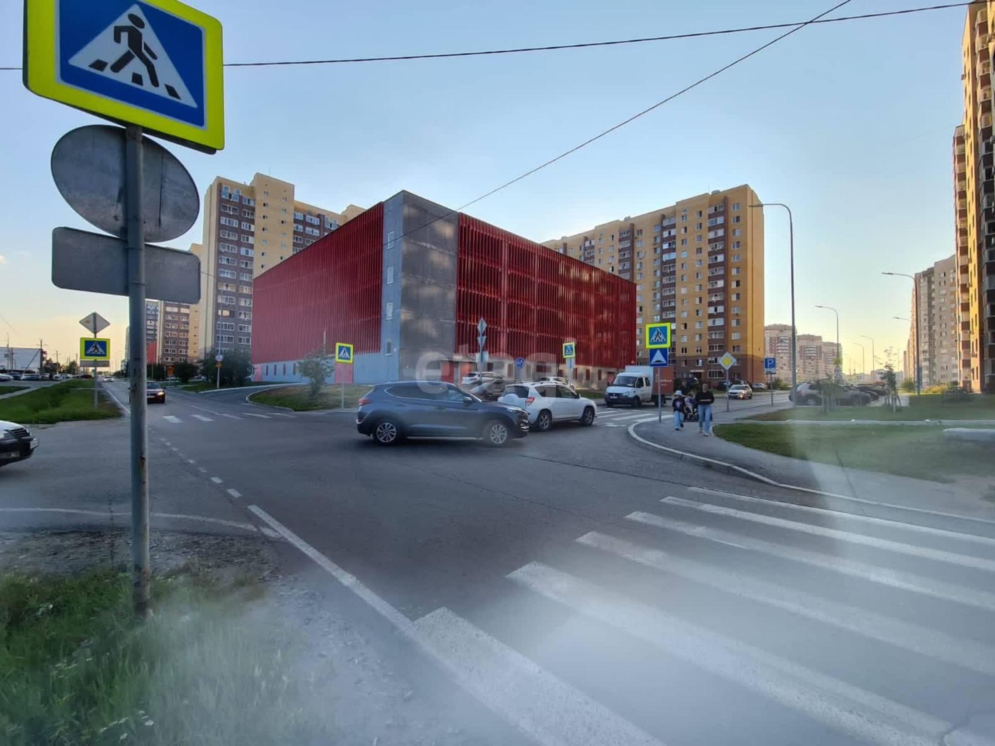 Купить торговое помещение за 8 593 000 рублей на Линейная 13